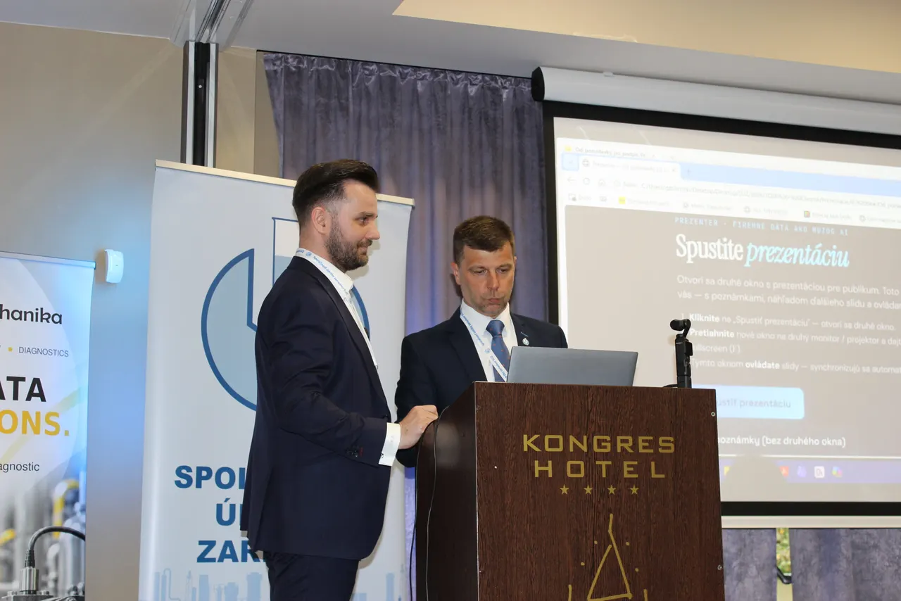 Július Kürthy bei seinem Auftritt auf der SUZ-Konferenz